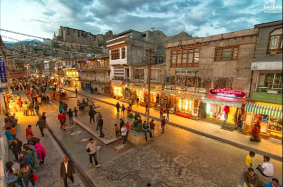 market's in leh ladakh
